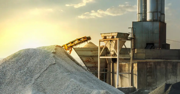 تراجع قياسي في أسعار الأسمنت داخل مصر بفضل زيادة الإنتاج