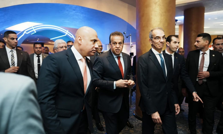 نيابة عن رئيس مجلس الوزراء.. وزير الاتصالات يفتتح مؤتمر CAISEC 2025 للأمن السيبراني