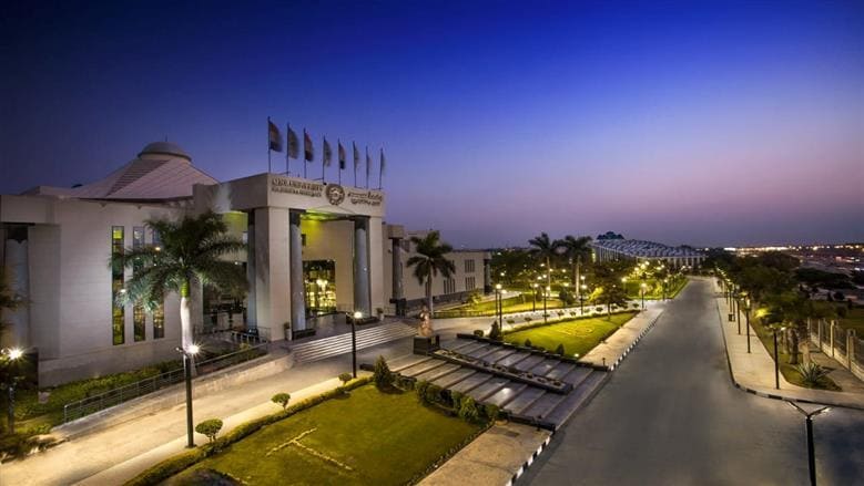 قبل نهاية فترة التقديم.. دليلك الشامل للجامعات الخاصة والأهلية المعتمدة في مصر