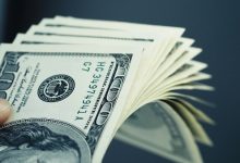 سعر الدولار اليوم في مصر: زيادات طفيفة أمام الجنيه… ما الذي يخبئه السوق في الأيام القادمة؟