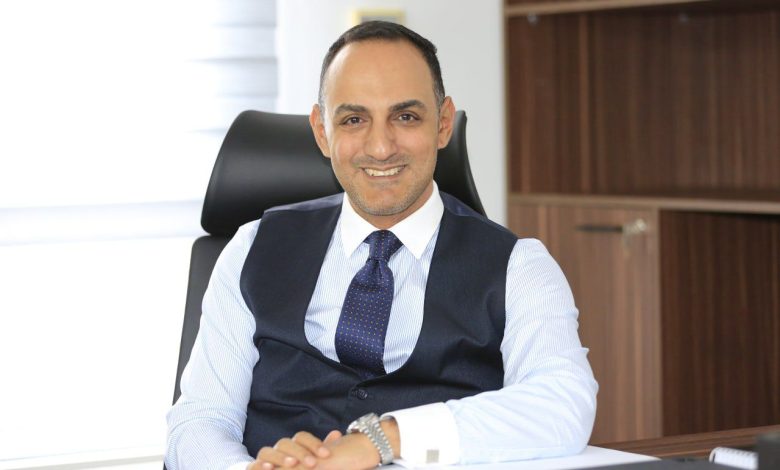 الدكتور محمد عبد الوهاب، المحلل الاقتصادي والمستشار المالي