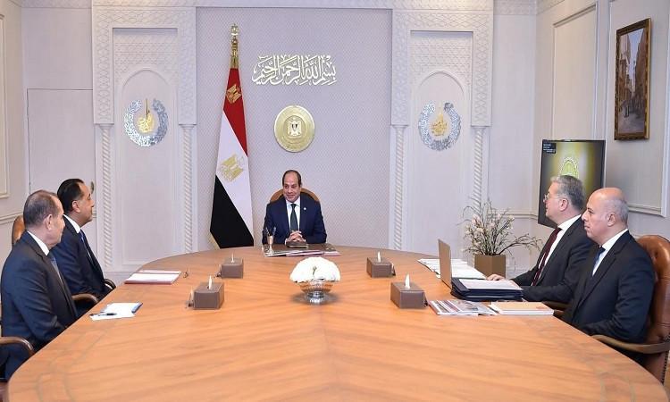 السيسي يوجه بحوافز جديدة لتعزيز الاستثمار في قطاع البترول والغاز بمصر
