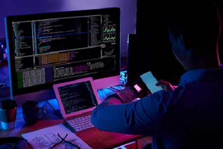 ابدأ رحلتك الرقمية اليوم: أفضل منصات تعلم البرمجة مجانًا