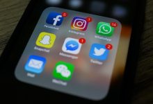 10 تطبيقات تستخدمها يوميًا وتستنزف بطارية هاتفك بصمت