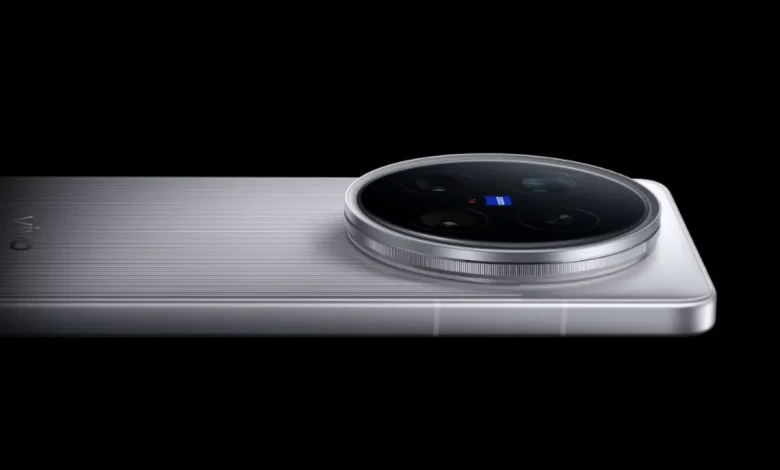 مستشعر طيفي كبير وكاميرات 200 ميغابكسل.. تعرف على vivo X300 Ultra