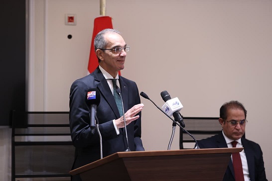 وزير الاتصالات: معايير حماية عمرية وحجب الألعاب الضارة للأطفال قريبًا