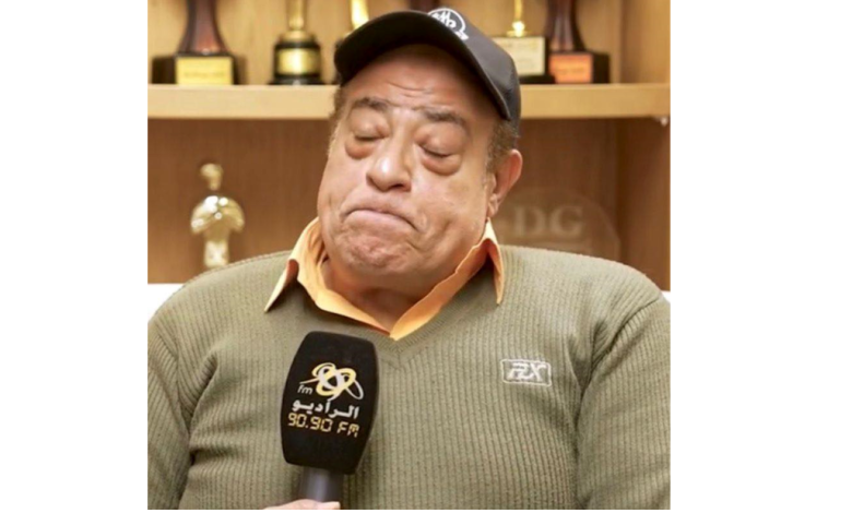 "أنا عاجز يا أم العواجز".. رحلة الفنان رضا إدريس من انكسار النفس إلى طاقة الفرج