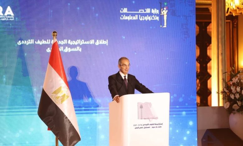 بحضور رئيس الوزراء.. مصر توقّع أكبر صفقة ترددات في تاريخ الاتصالات بقيمة 3.5 مليار دولار