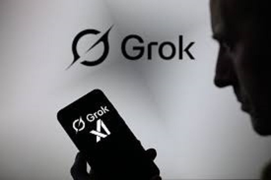 تحقيق رسمي في المملكة المتحدة بعد استخدام روبوت غروك لإنتاج محتوى جنسي