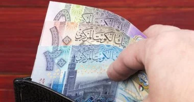سعر الدينار الكويتي يسجل زيادات محدودة مقابل الجنيه المصري في عدد من البنوك