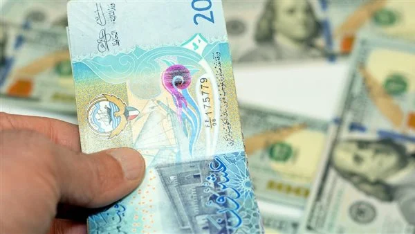 سعر الدينار الكويتي أمام الجنيه المصري اليوم الجمعة 6 مارس 2026 في البنوك