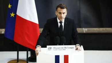 ماكرون يطالب إيران وإسرائيل بعدم توريط لبنان في النزاع الإقليمي