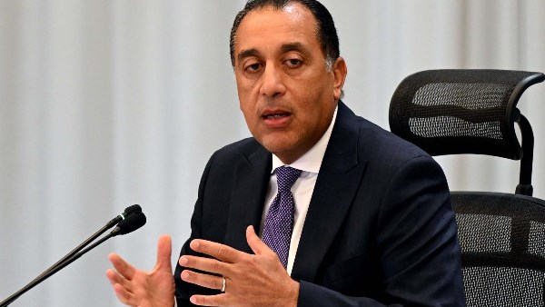 مدبولي يحذر: إجراءات أصعب قادمة إذا ارتفعت أسعار الوقود بشكل غير مسبوق