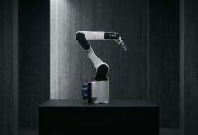 مصر تدخل عصر الروبوتات الصناعية.. "رائد بوتس" تطلق أول مصنع محلي للأتمتة في الشرق الأوسط