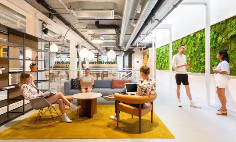 هل شهادتك الجامعية كافية؟ دراسة تكشف عن معايير جديدة للتوظيف القيادي