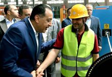 رئيس الوزراء يتفقد مصنع “الوادي للكابلات” بمدينة السادات ويؤكد دعم الدولة للصناعة