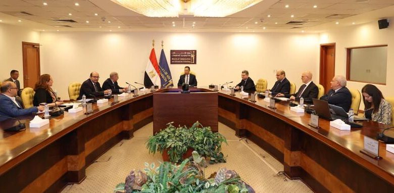 وزير الاتصالات يبحث مع وفد الشعبة العامة للاقتصاد الرقمي والتكنولوجيا (DETGD) دعم الشركات الناشئة وتعزيز الاقتصاد الرقمي في مصر