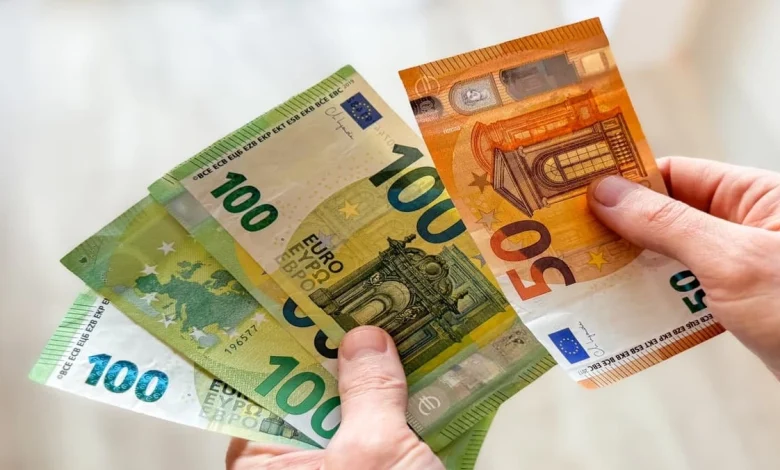 سعر اليورو أمام الجنيه اليوم الأحد 10 مايو 2026 في البنوك المصرية