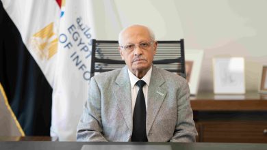 الأستاذ الدكتور أحمد حمد القائم بأعمال رئيس جامعة مصر للمعلوماتية: لجنة برئاسة وزير الثقافة السابق تجيز 17 لعبة الكترونية جديدة تحتفي بالثقافة المصرية الاصيلة