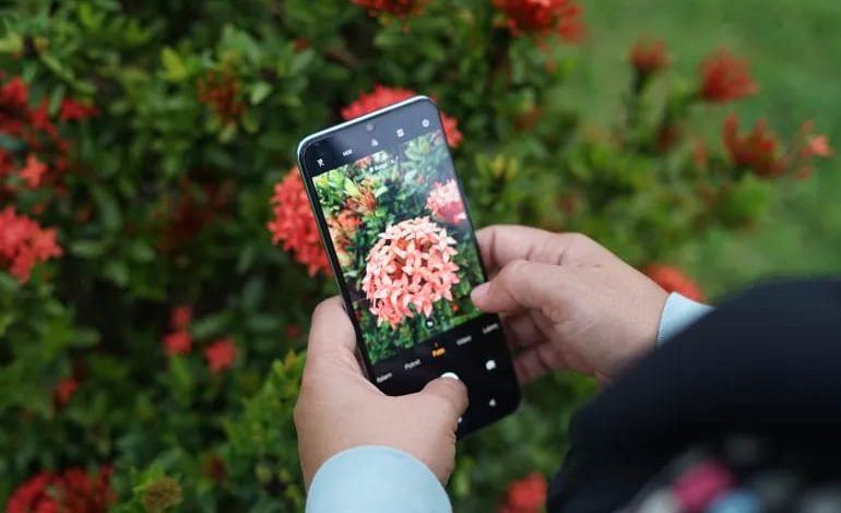 حيل بسيطة تجعل صور هاتفك تبدو احترافية.. خطوات سهلة لالتقاط لقطات مميزة