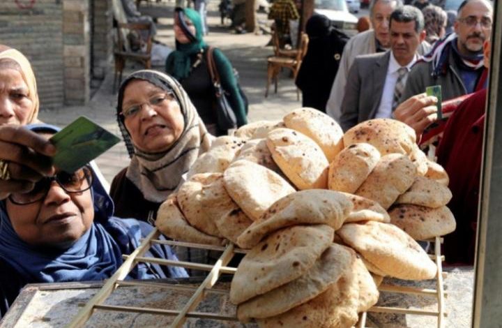 الدعم التمويني في مصر.. وزير التموين يكشف نظام “شبه نقدي” جديد للخبز وسط جدل حول سعر الرغيف وتكاليف الدعم