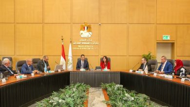 وزيرا الإسكان والاتصالات يتابعان الموقف التنفيذي لإطلاق المرحلة الأولى من منصة تصدير العقار المصري والاستعداد لتطبيق المنظومة في مدينة العلمين الجديدة
