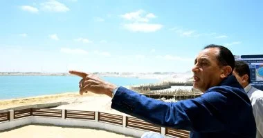 مدبولي يتابع تنفيذ نفق "بوغاز نيو مارينا".. ممر مائي بطول 650 مترًا يعزز السياحة والاستثمار