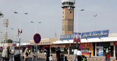 تصعيد جديد في اليمن.. استهداف مدرج مطار صنعاء ومنع طائرة إيرانية من الهبوط يثير التوتر