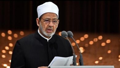 "أنتم أمل الأمة".. شيخ الأزهر يهاتف أوائل الثانوية الأزهرية ويؤكد: الوطن يعقد عليكم الآمال