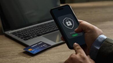 بطاقتك البنكية قد تكشف بياناتك.. لماذا أصبح الدفع بالهاتف أكثر أمانًا؟
