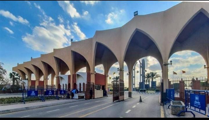طلاب حلوان التكنولوجية يطورون حرمًا جامعيًا ذكيًا.. إنترنت الأشياء يدير الإضاءة والري والمواصلات والأمن