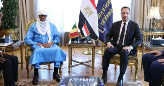 وزير الاتصالات يبحث مع نظيره المالي تعزيز التعاون التكنولوجي.. الألياف الضوئية والذكاء الاصطناعي والخدمات الحكومية على طاولة المباحثات
