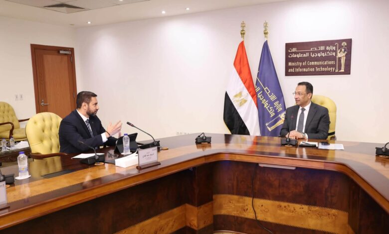 رأفت هندي يتابع تنفيذ مركز «كيميت» للبيانات.. 1.2 مليار دولار استثمارات مستهدفة