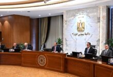 ماذا بعد قرارات الحكومة الجديدة؟.. عودة العمل الأحد وبرنامج لتأهيل القيادات و3 مستشفيات على خريطة التطوير