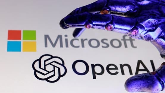 تصعيد جديد ضد ChatGPT.. صحيفتان أميركيتان تقاضيان OpenAI ومايكروسوفت بسبب حقوق النشر