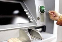 «أوعى ترمي الإيصال».. 6 أخطاء خطيرة احذرها عند استخدام ماكينات ATM لحماية أموالك