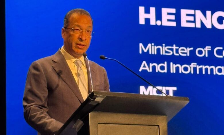 من ممر للبيانات إلى مركز إقليمي.. وزير الاتصالات يكشف في FDC Summit 2026 خطة مصر لتوطين مراكز البيانات قبل نهاية العام