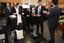 مصر تطلق أول روبوت صناعي محلي بمكون 80%.. «رائد بوتس» تبدأ تشغيله في ماكينات التعبئة والتغليف