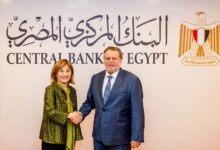 محافظ البنك المركزي المصري يبحث مع بنك الاستثمار الأوروبي تعزيز التعاون والتمويل المستدام