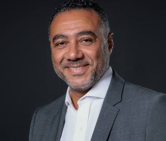 أيمن عصام، رئيس الشؤون الخارجية بمجموعة ڤوداكوم