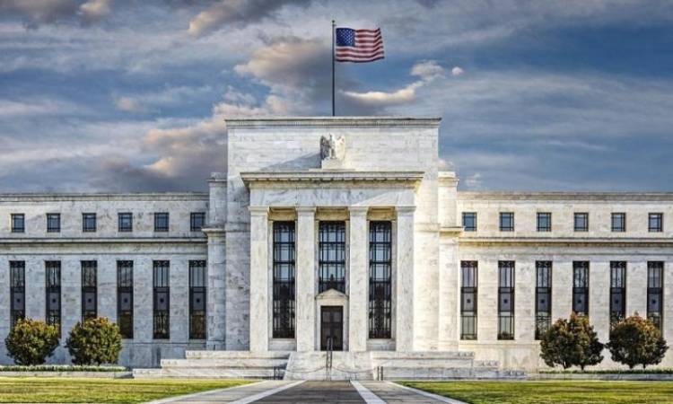 الفيدرالي الأمريكي يثبت أسعار الفائدة عند 4%.. والتضخم يضع الأسواق أمام احتمالات جديدة